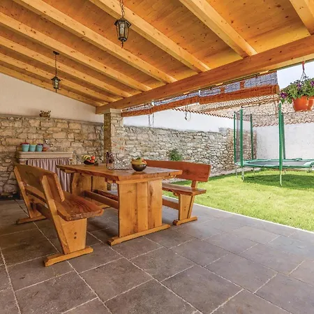 Holiday home Stunning In With Wifi *